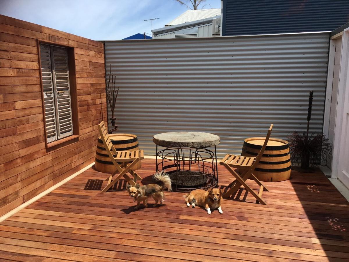 Ki Dragonfly Guest house Kingscote